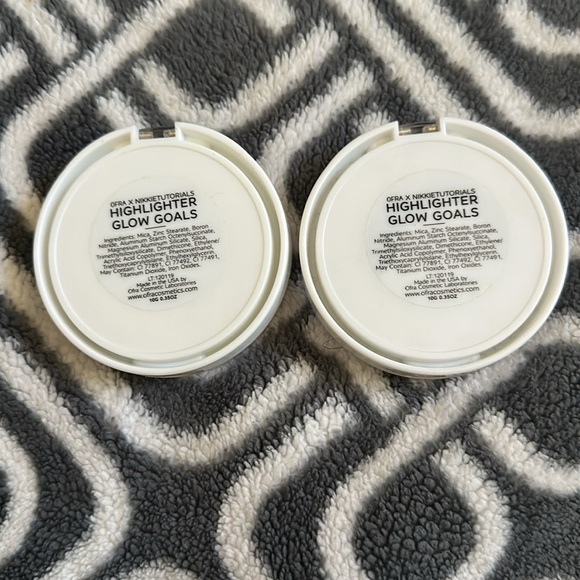 OFRA Highlighter Glow Goals (2) - Picture 2 of 2